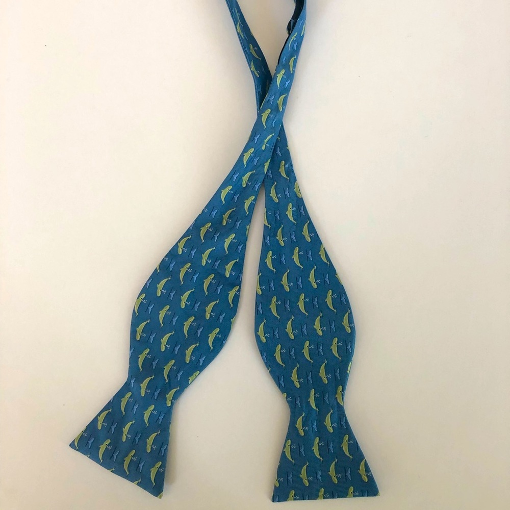Vineyard Vines Bow Tie